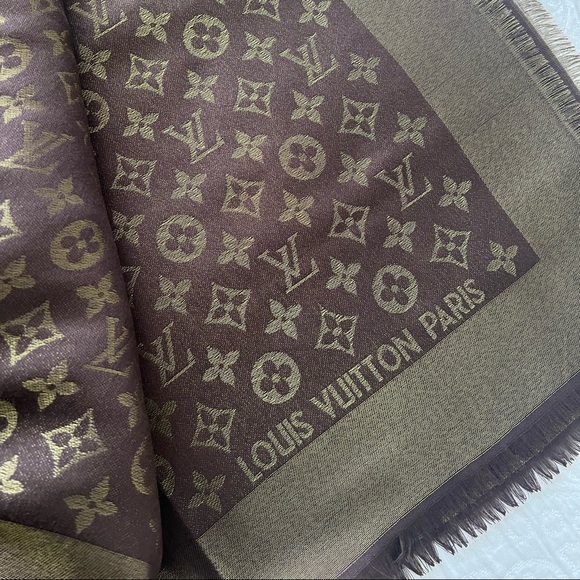 LOUIS VUITTON monogram brown with gold extra large scarf shawl - Picture 3 of 5